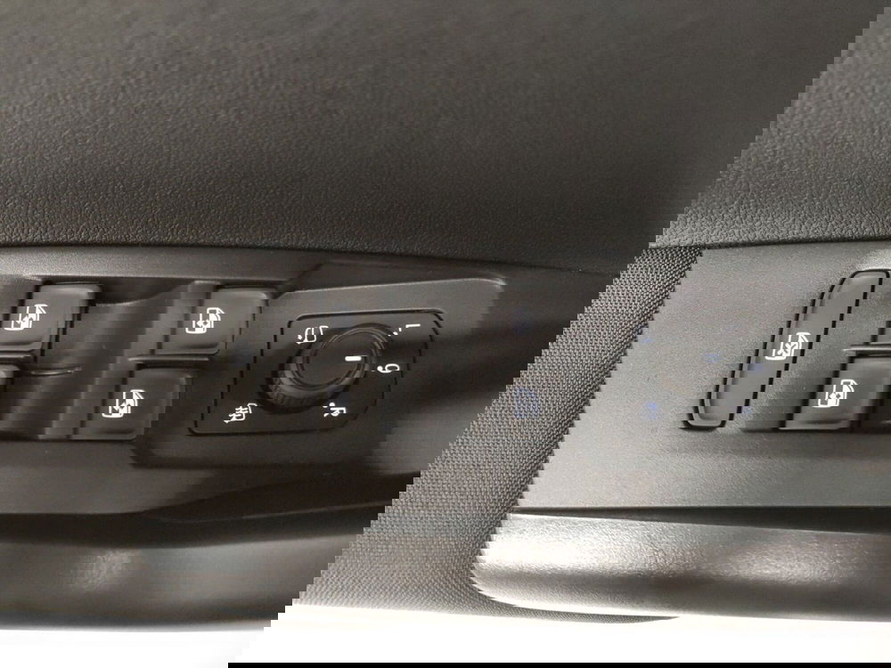 Volkswagen Taigo nuova a Bologna (18)