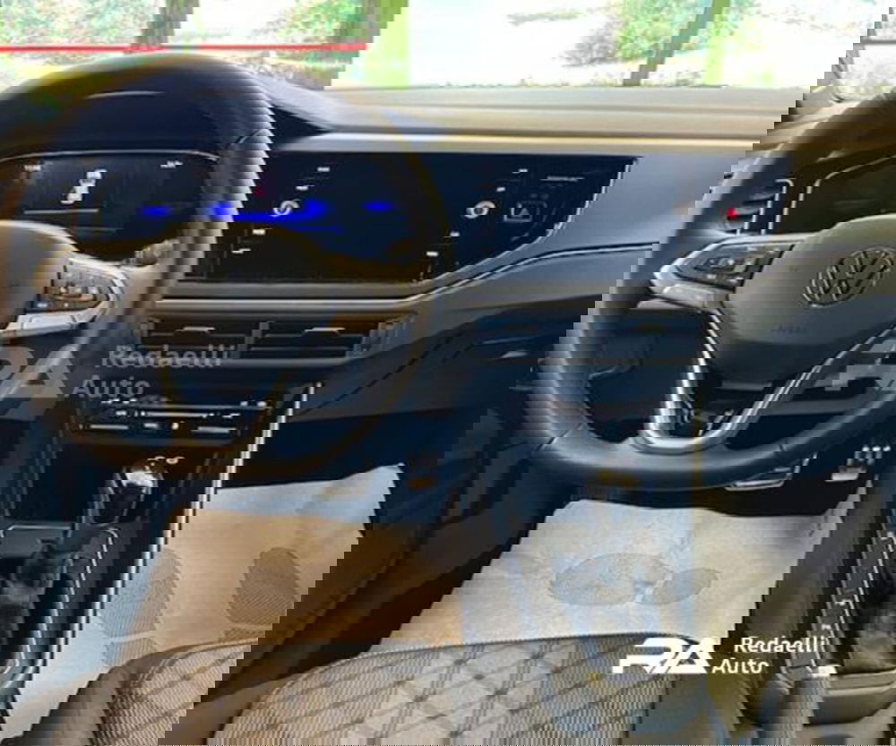 Volkswagen Polo nuova a Lecco (7)