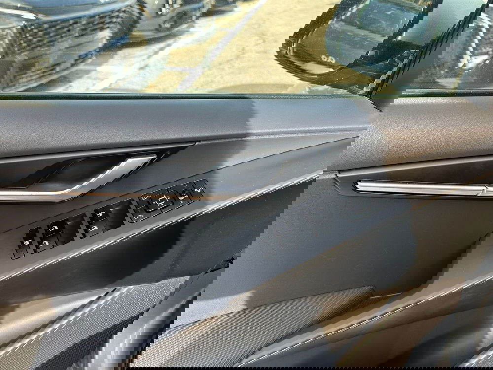 Kia Niro usata a Rimini (18)