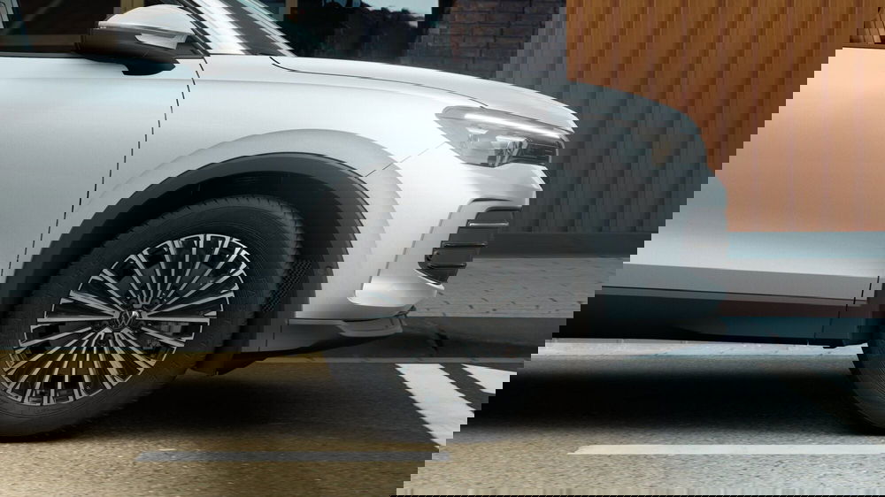 Volkswagen Tiguan nuova a Reggio Calabria (14)