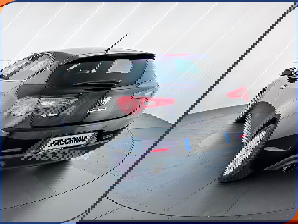 Alfa Romeo Giulietta usata a Milano (4)