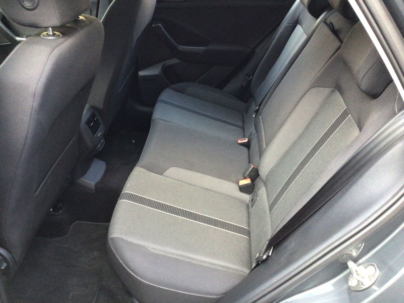 Volkswagen T-Roc usata a Genova (12)