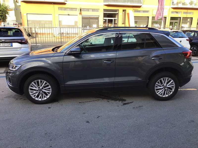 Volkswagen T-Roc usata a Genova (8)