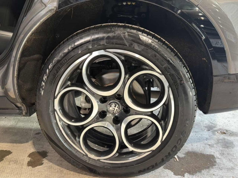 Alfa Romeo Tonale usata a Foggia (7)