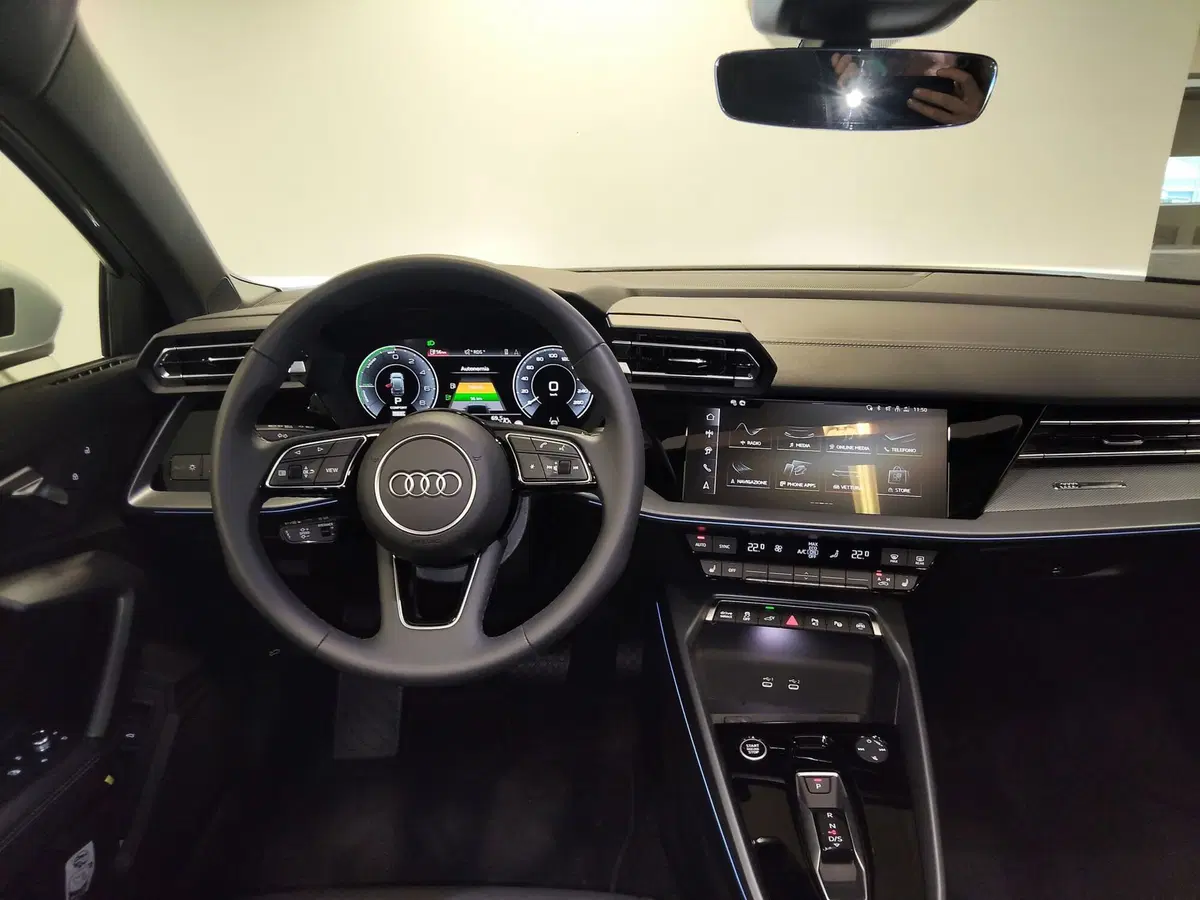 Audi A3 Sportback nuova a Modena (7)