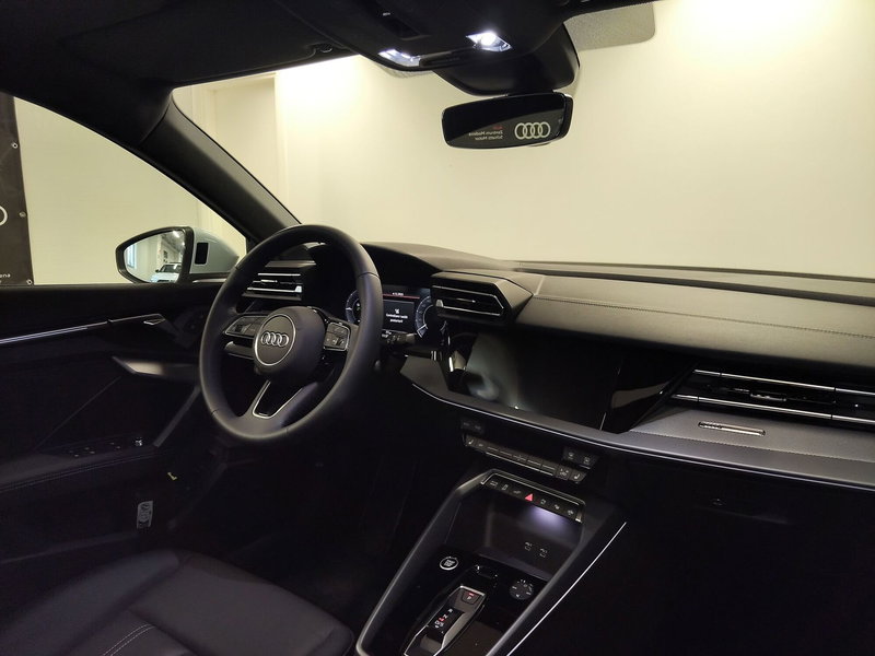 Audi A3 Sportback nuova a Modena (8)