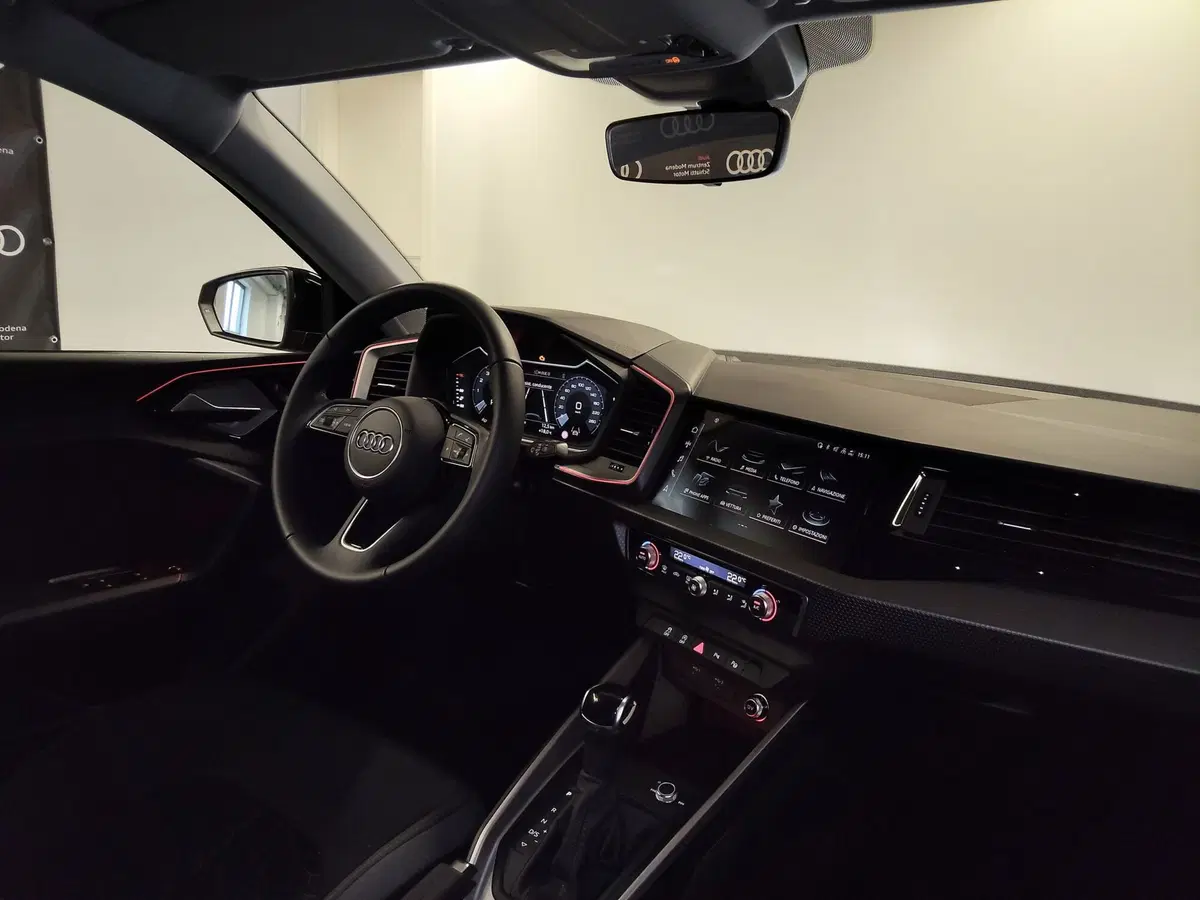 Audi A1 Sportback nuova a Modena (7)