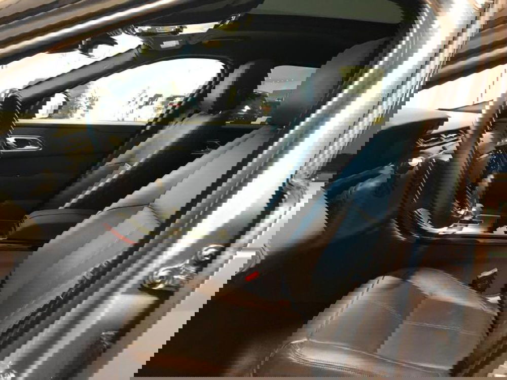 Land Rover Range Rover Velar usata a Venezia (5)