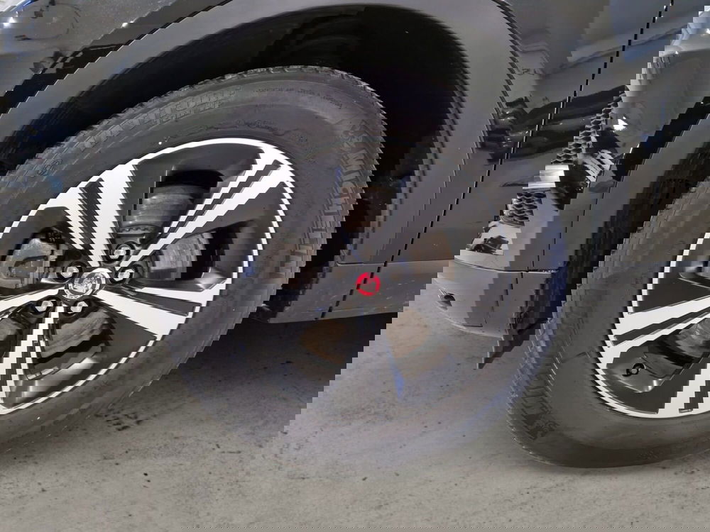 Jaguar E-Pace usata a Firenze (9)