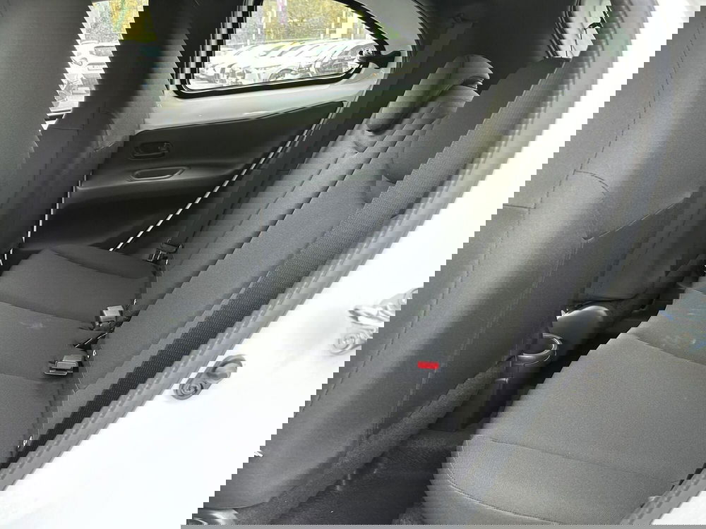Toyota Aygo X nuova a Roma (10)