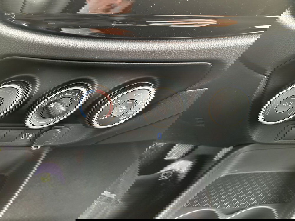 Toyota Aygo X nuova a Roma (17)