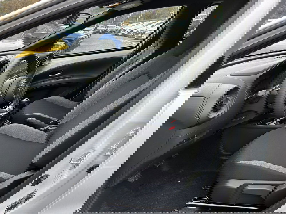 Toyota Aygo X nuova a Roma (12)