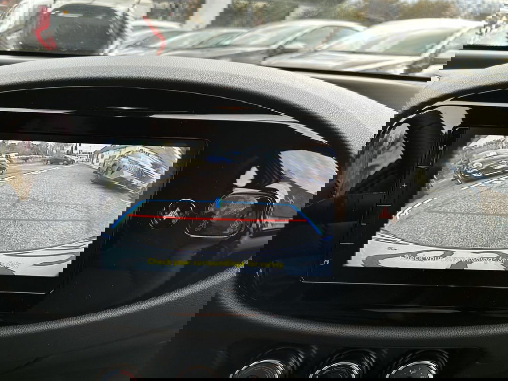 Toyota Aygo X nuova a Roma (17)