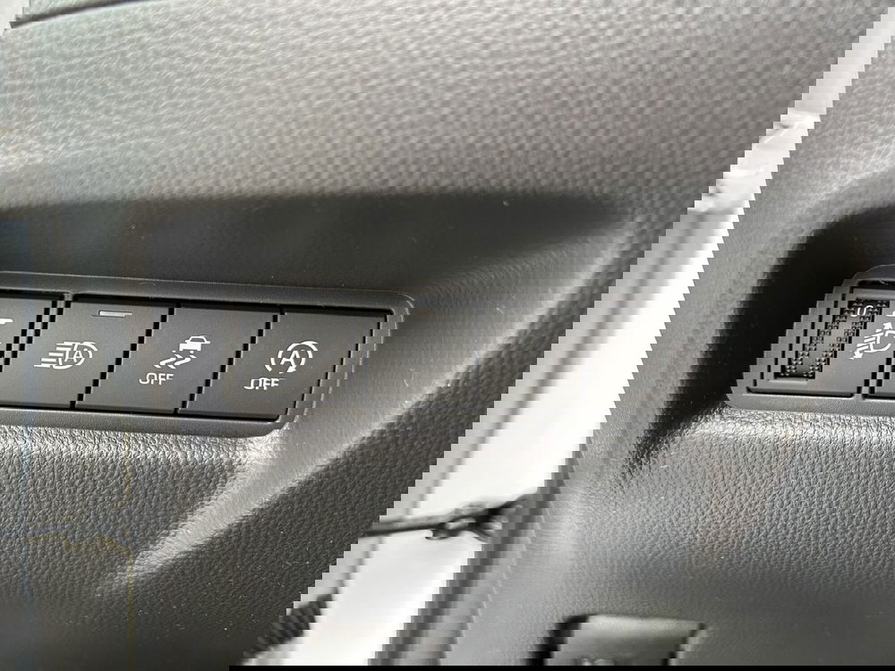 Toyota Aygo X nuova a Roma (14)