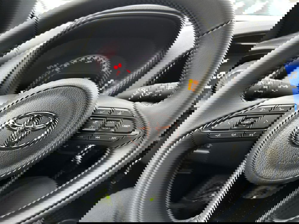 Toyota Aygo X nuova a Roma (14)