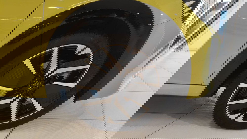 Peugeot 208 usata a Milano (13)