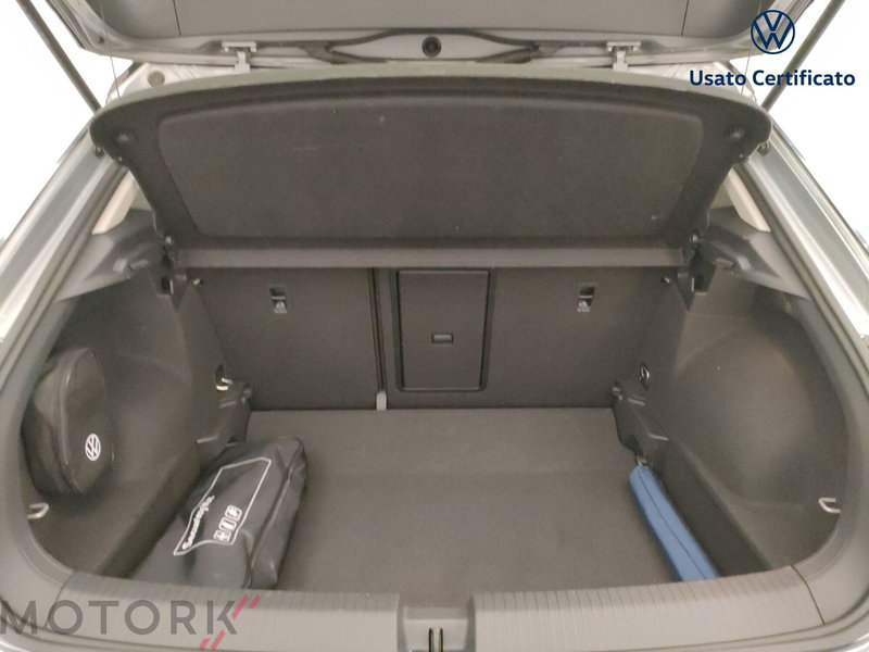 Volkswagen T-Roc usata a Varese (9)