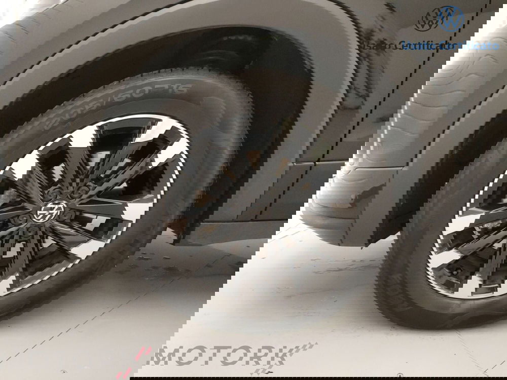 Volkswagen T-Cross usata a Varese (6)