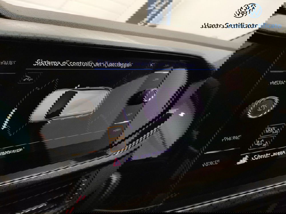 Volkswagen T-Cross usata a Varese (16)