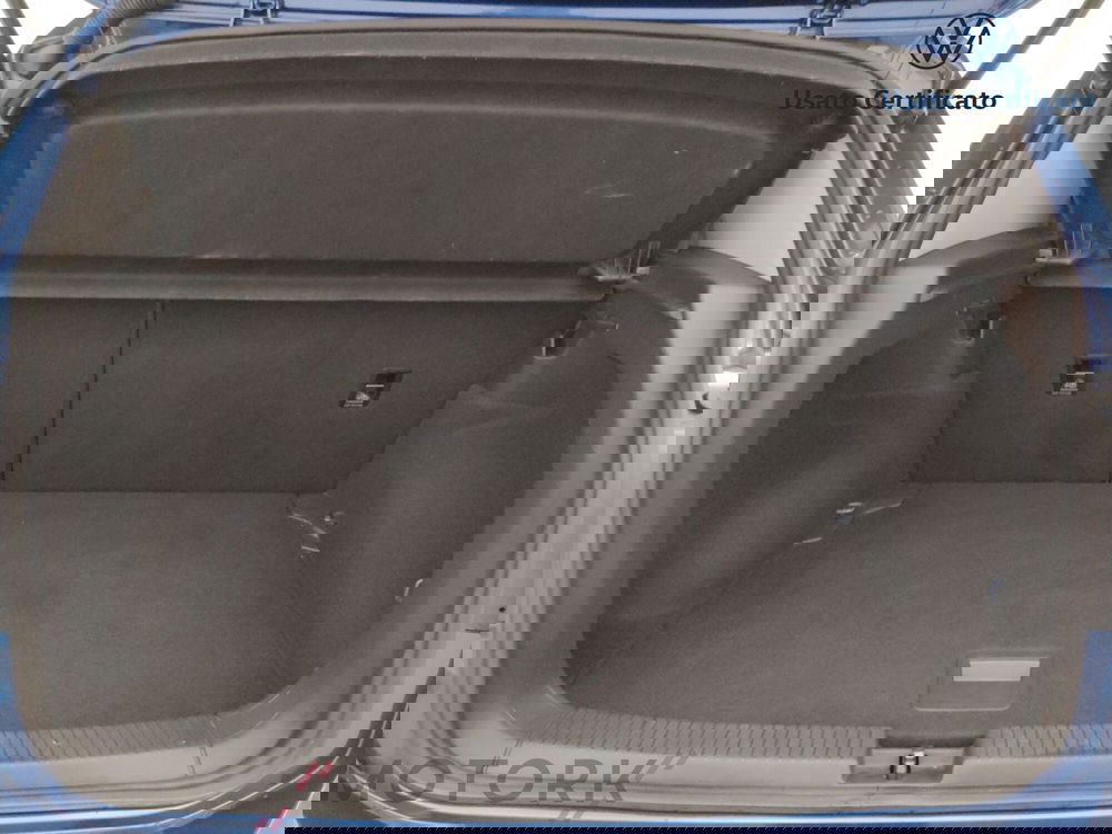 Volkswagen T-Cross usata a Varese (9)