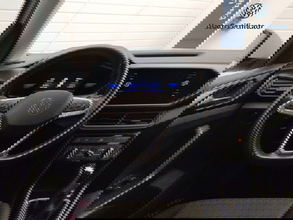 Volkswagen T-Cross usata a Varese (12)