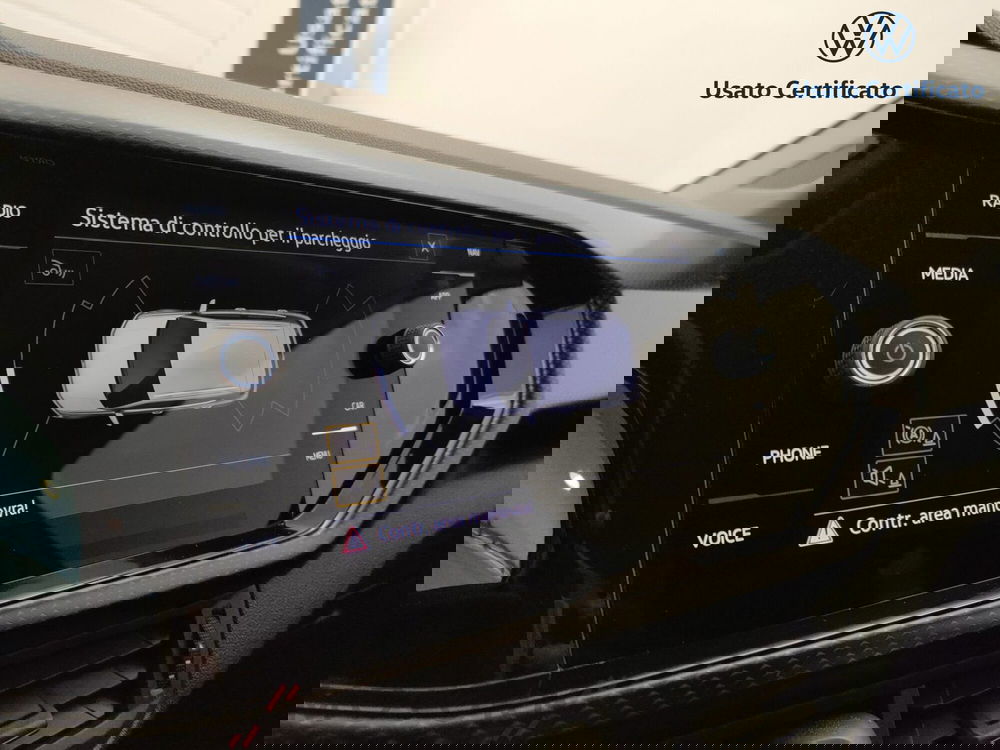 Volkswagen T-Cross usata a Varese (16)