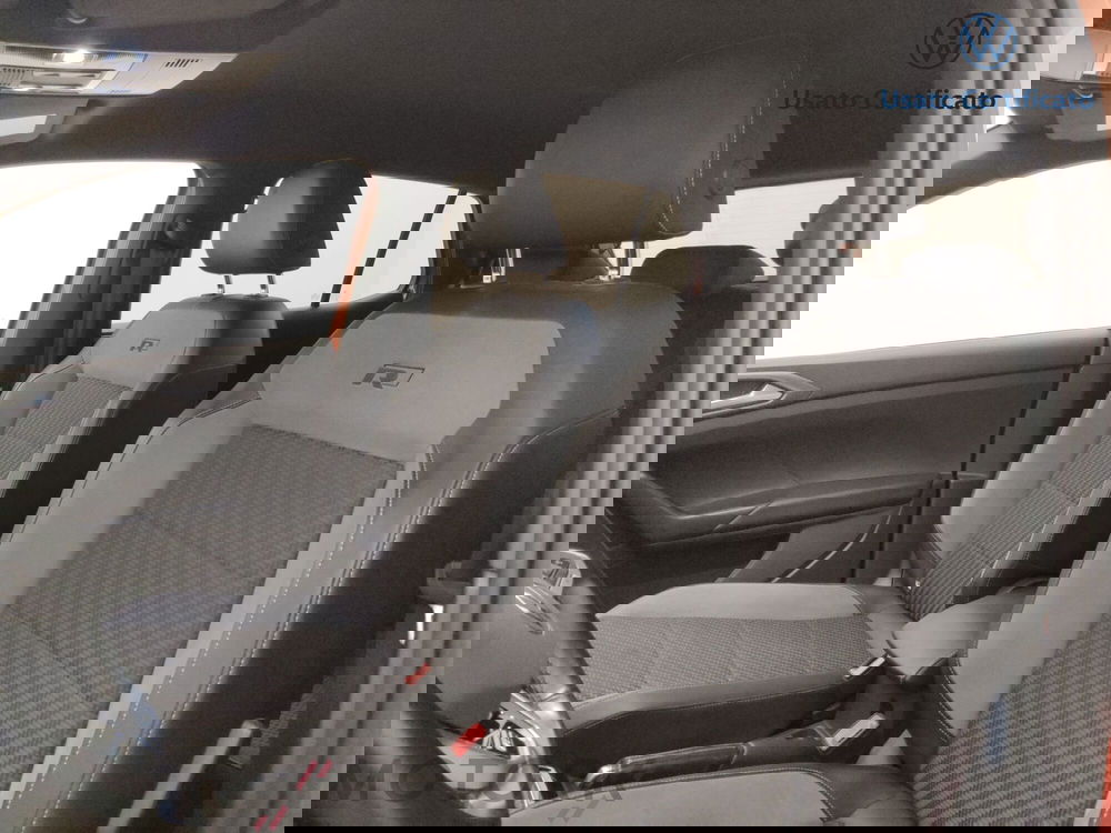 Volkswagen T-Cross usata a Varese (11)