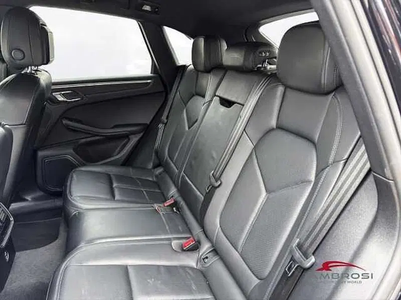 Porsche Macan usata a Perugia (11)