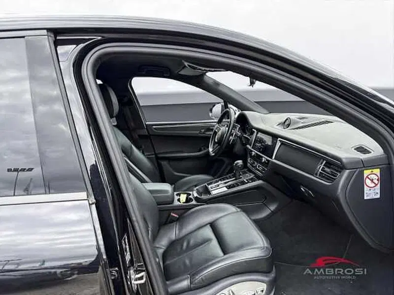 Porsche Macan usata a Perugia (12)
