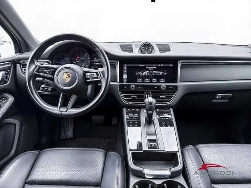 Porsche Macan usata a Perugia (15)