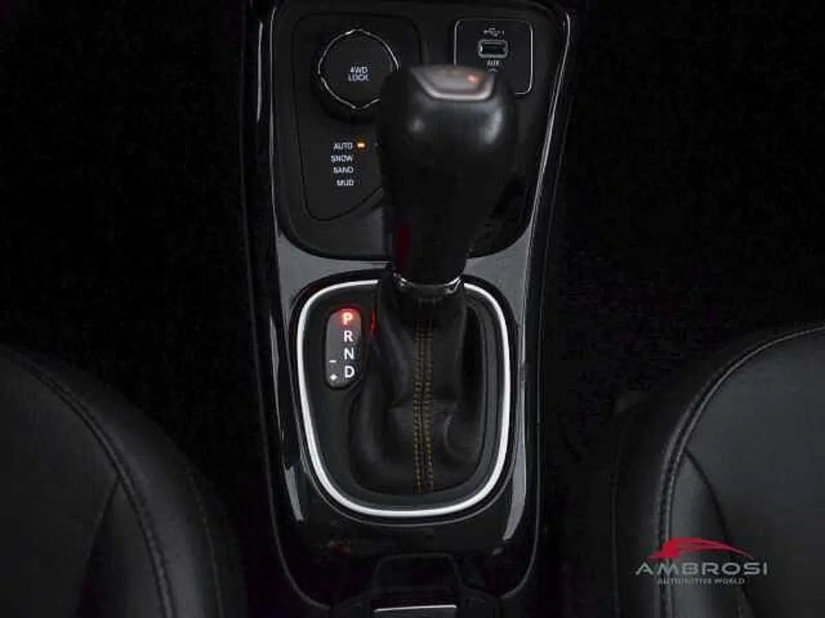 Jeep Compass usata a Viterbo (19)