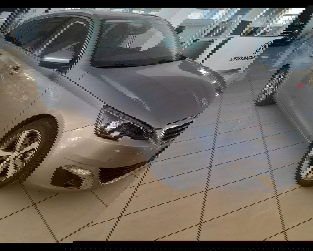 Peugeot 308 SW usata a Asti (7)