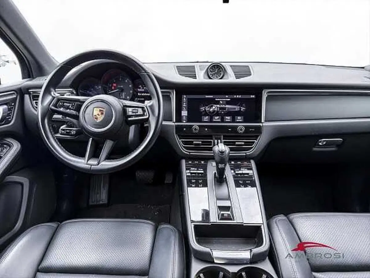 Porsche Macan usata a Viterbo (15)
