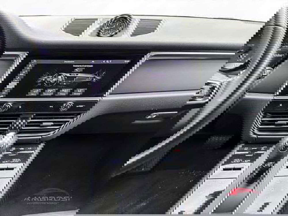 Porsche Macan usata a Viterbo (16)