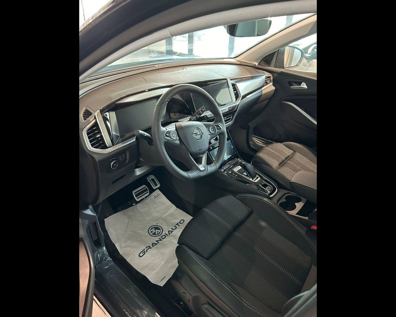 Opel Grandland nuova a Asti (10)