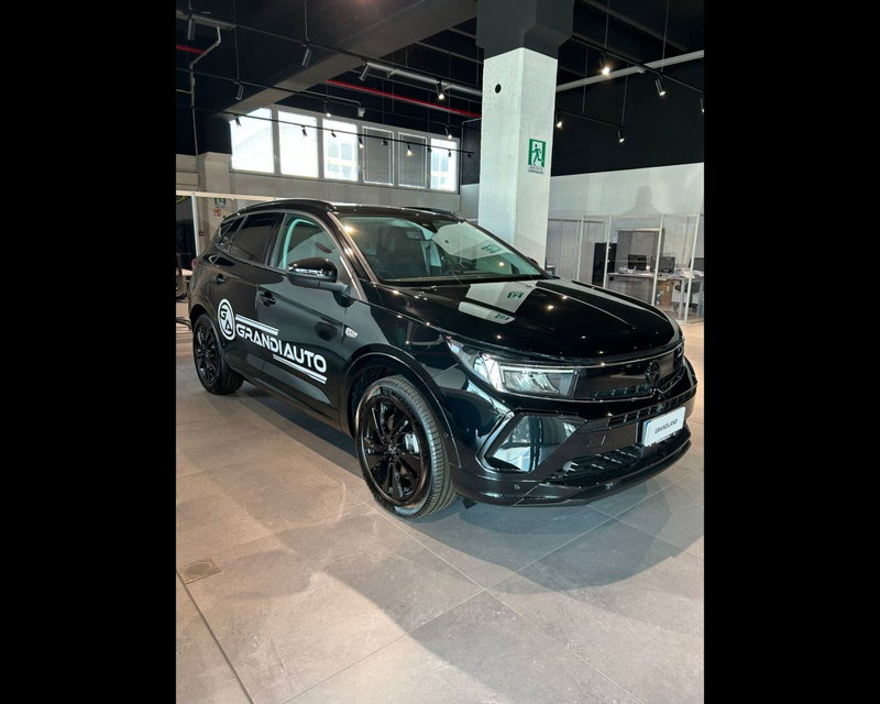 Opel Grandland nuova a Asti (3)