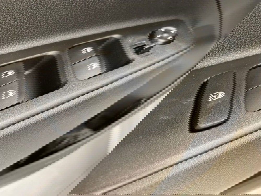 Hyundai i10 nuova a Asti (12)