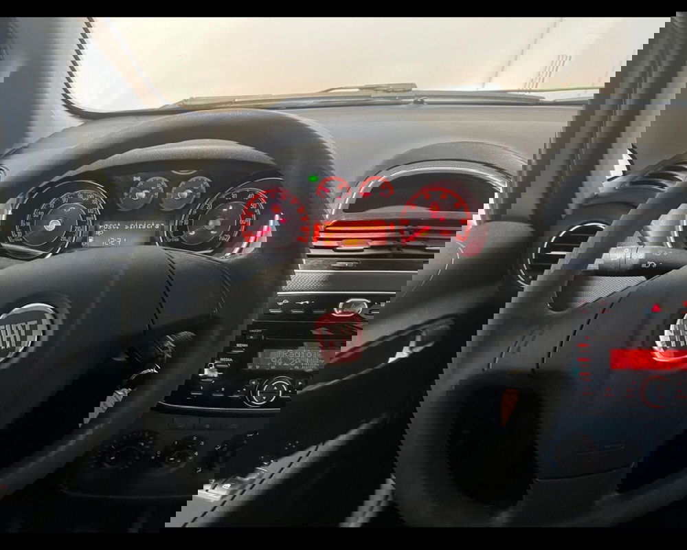 Fiat Punto usata a Asti (10)