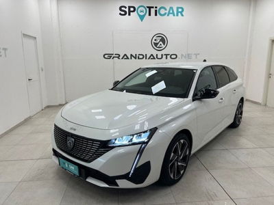 Peugeot 308 SW 1.2 puretech t Active Pack s&amp;s 130cv del 2022 usata a Asti