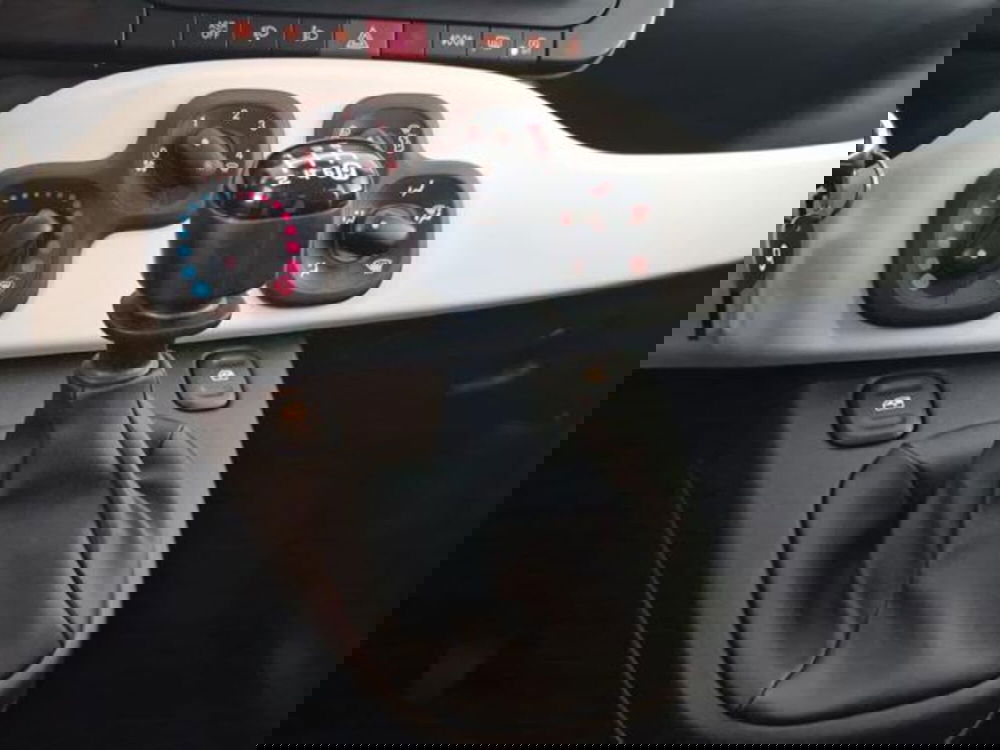 Fiat Panda Cross nuova a Salerno (17)