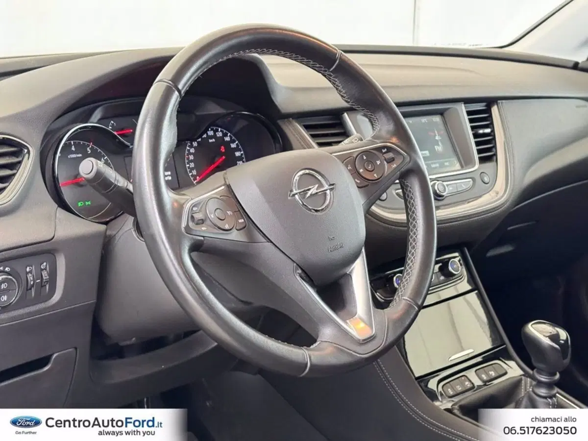 Opel Grandland X usata a Roma (18)