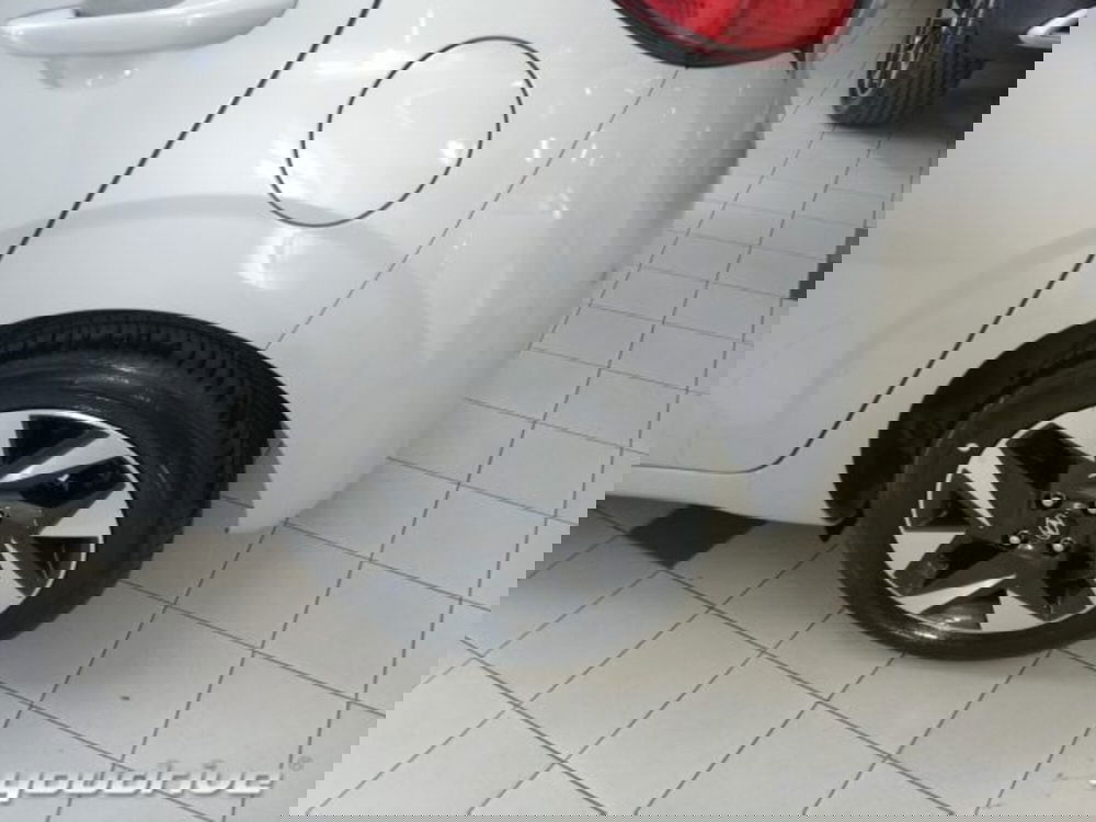 Hyundai i10 nuova a Napoli (16)