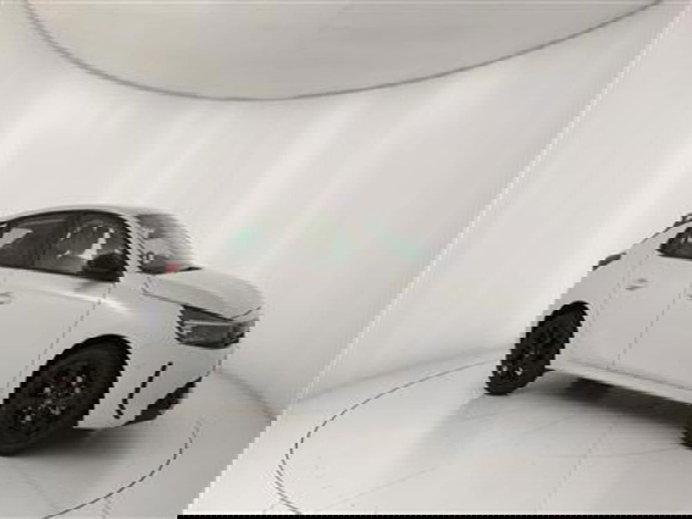 Opel Corsa nuova a Bari (10)