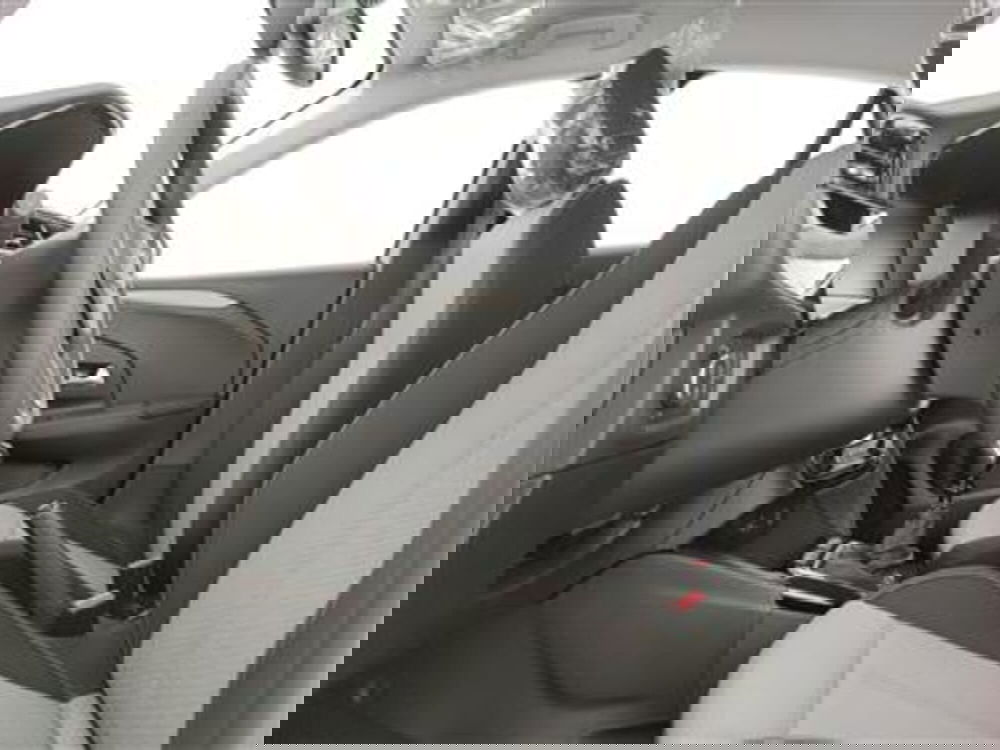 Opel Corsa nuova a Bari (13)