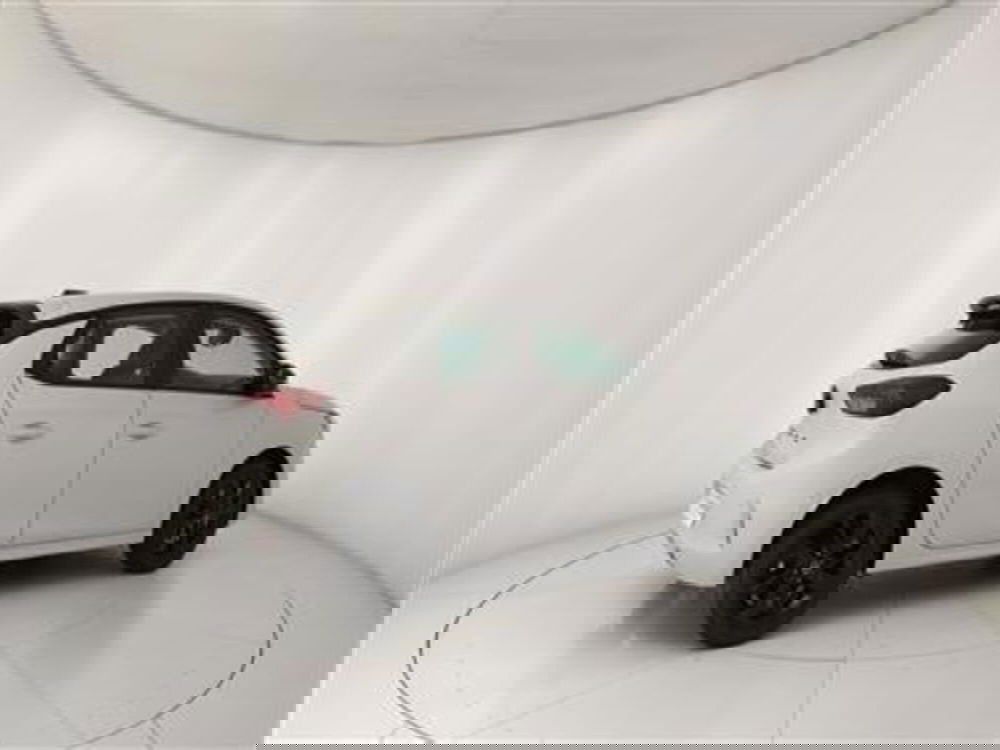 Opel Corsa nuova a Bari (8)