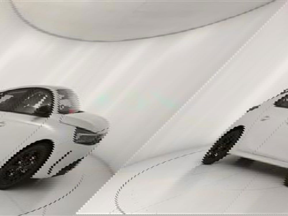 Opel Corsa nuova a Bari (10)