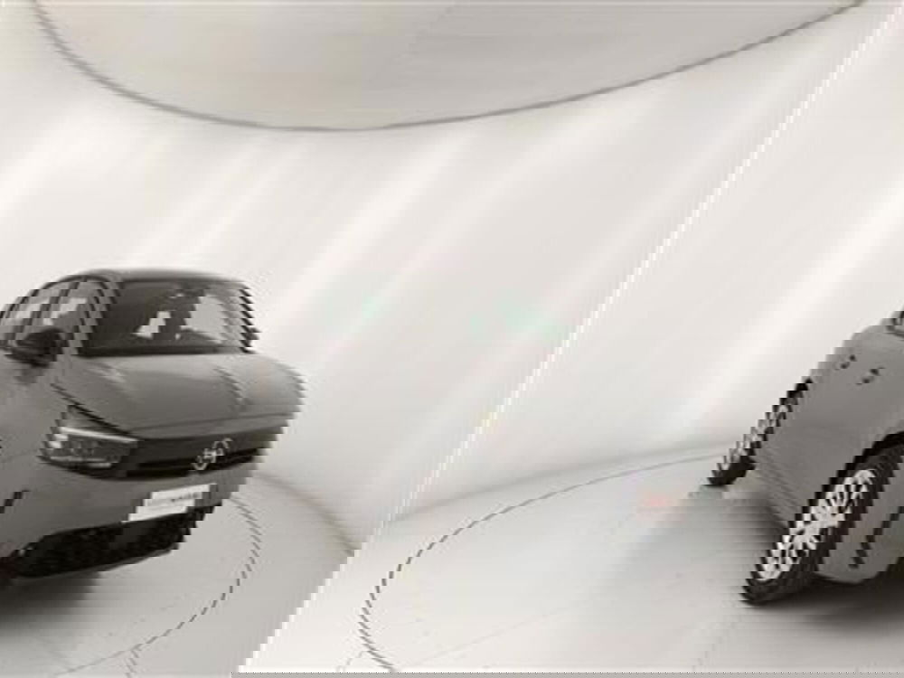 Opel Corsa nuova a Bari (11)