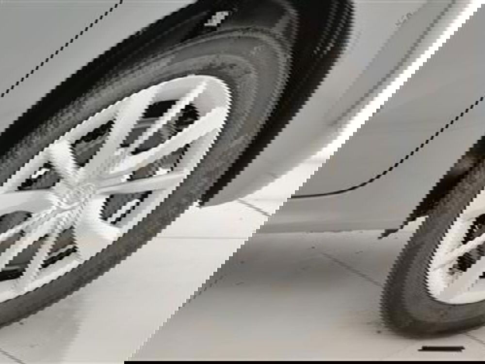 Opel Corsa nuova a Bari (12)