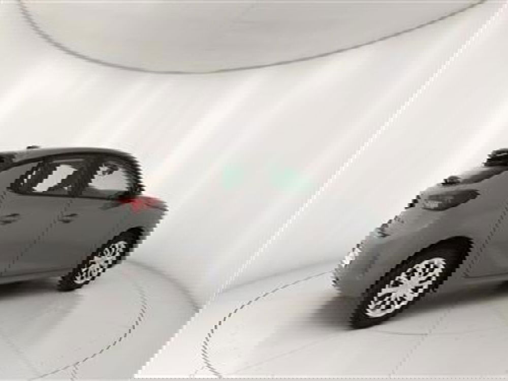 Opel Corsa nuova a Bari (8)