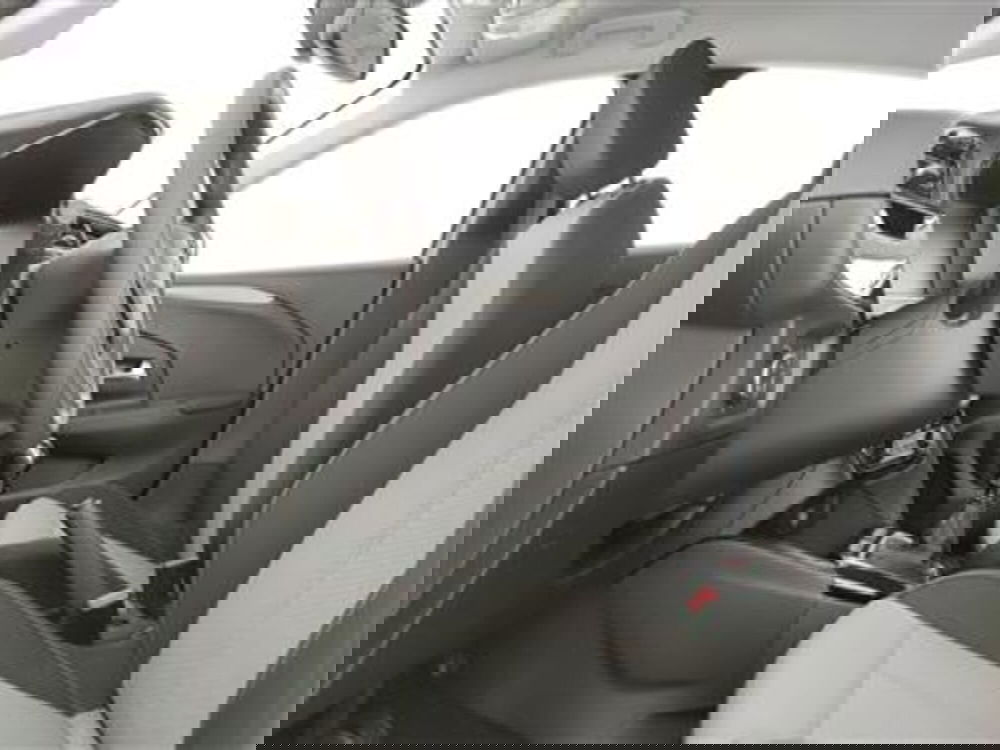 Opel Corsa nuova a Bari (13)